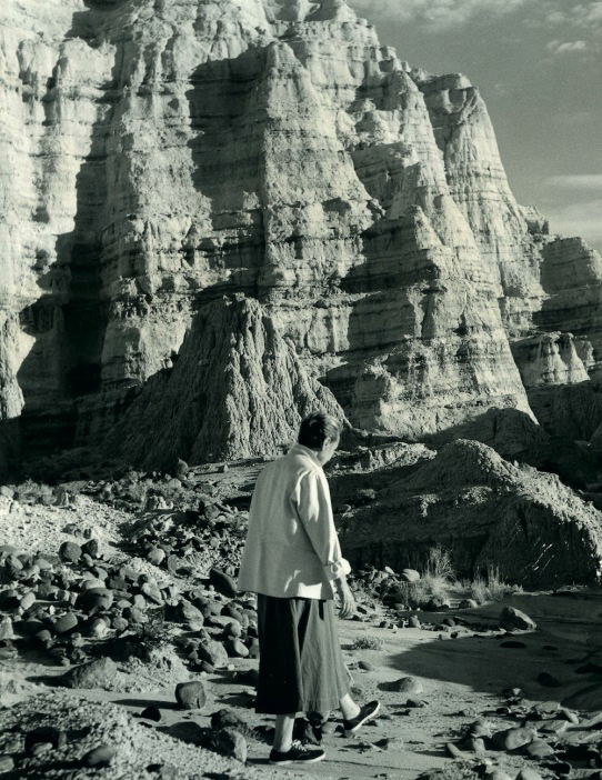 Georgia O'Keeffe walking at the White Place, New Mexico, 1957. Photo: Todd Webb. © Estate of Todd Webb.
