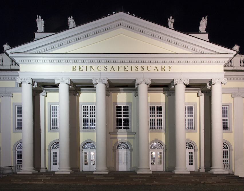 d14_Banu_Cennetoglu_BEINGSAFEISSCARY_Fridericianum_&copy;_Roman_Maerz