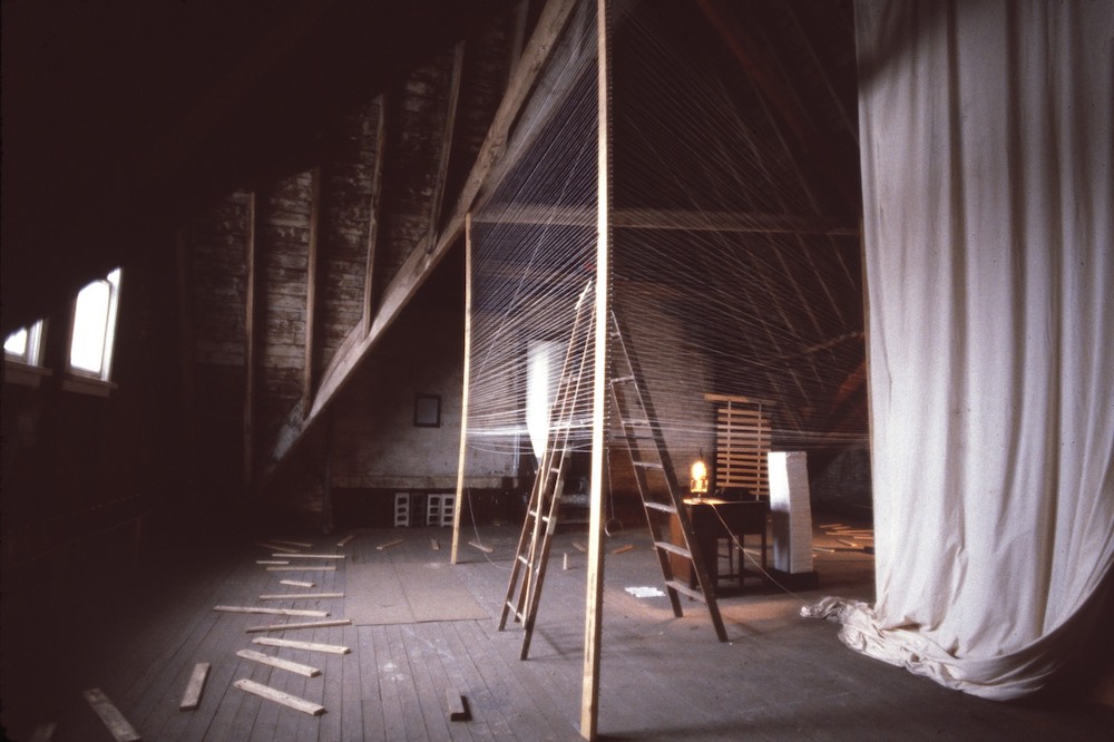 Don’t Look Back: Renée Green’s Present Tense