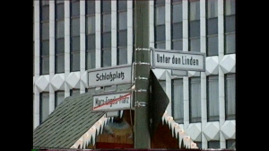 Hito_Steyerl_The Empty Centre_1998